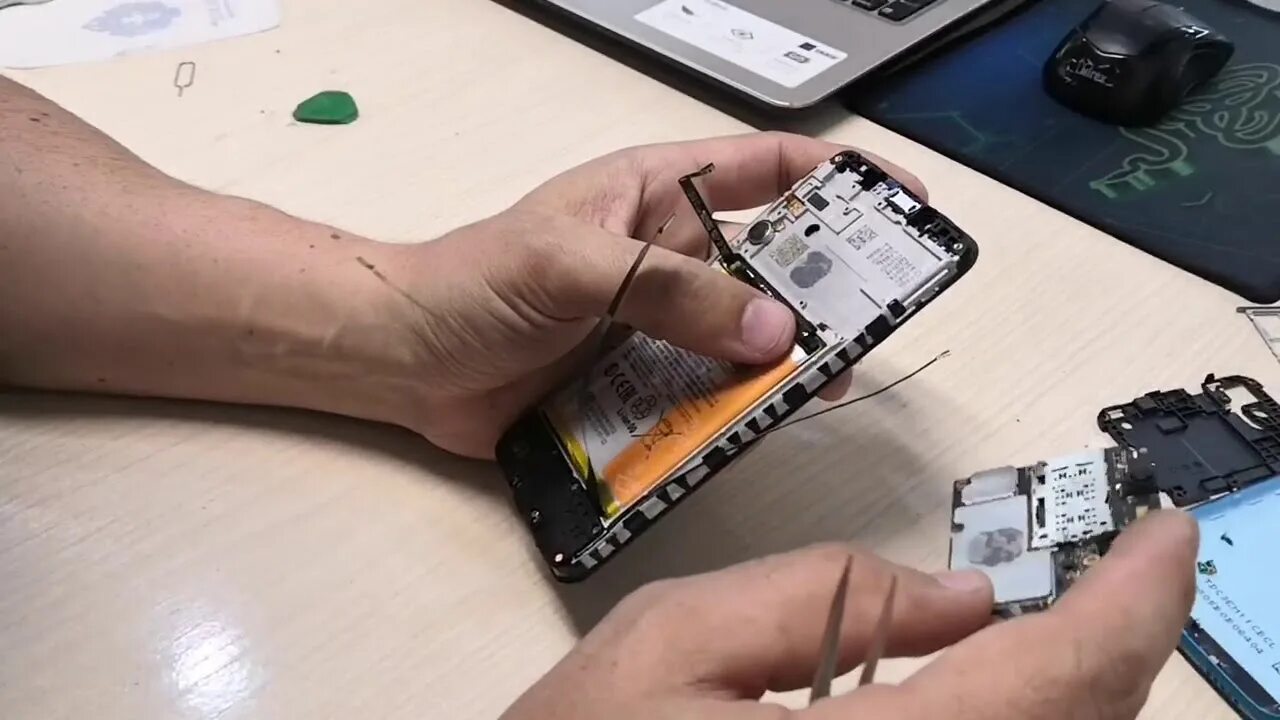 Redmi 5a замена аккумулятора самостоятельно Замена Аккумулятора Xiaomi Redmi A7, Как Поменять АКБ Redmi A7 - YouTube