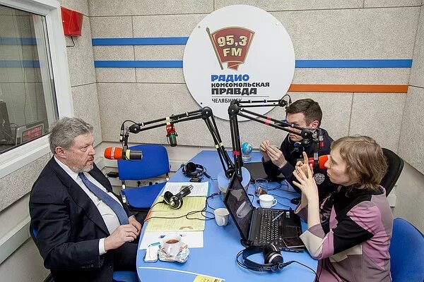 Redo комсомольская ул 22 лермонтов фото На радио "Комсомольская правда" - Челябинск" (95.3 FM) побывал Григорий Явлински