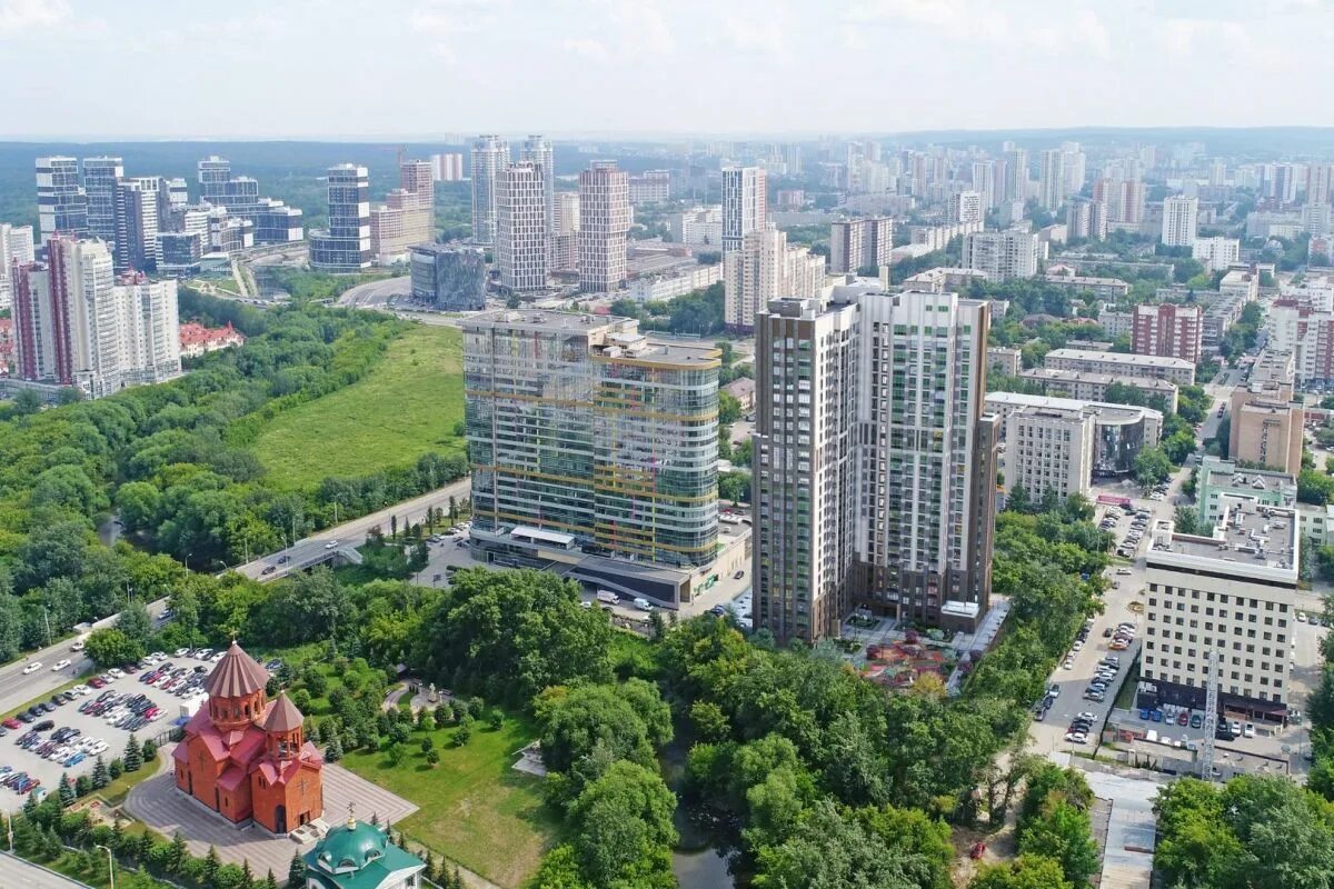 Redrock екатеринбург ул большакова ул белинского фото Жилой комплекс "REDROCK (РэдРок)", купить квартиры в ЖК Екатеринбурга - N1.RU