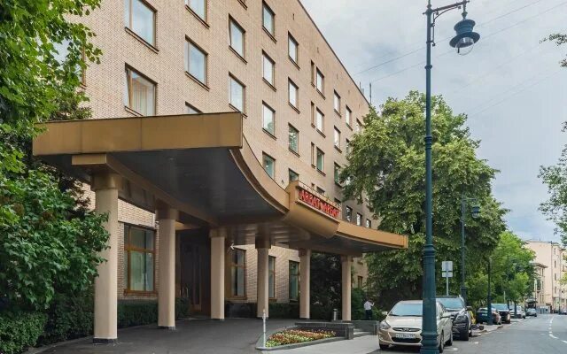 Regent плотников пер 12 москва фото Отель Арбат 3* в Москве 140 отзывов об отеле, цены и фото номеров - забронироват