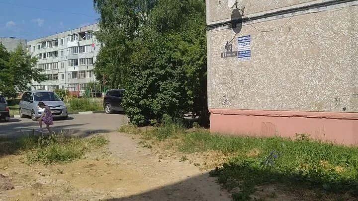 Remontdoma рославль 17 й микрорайон 1 фото Смотрите видео "14.07.21 Рославль.17 мкр. О пешеходной дорожке или урок ликвидац