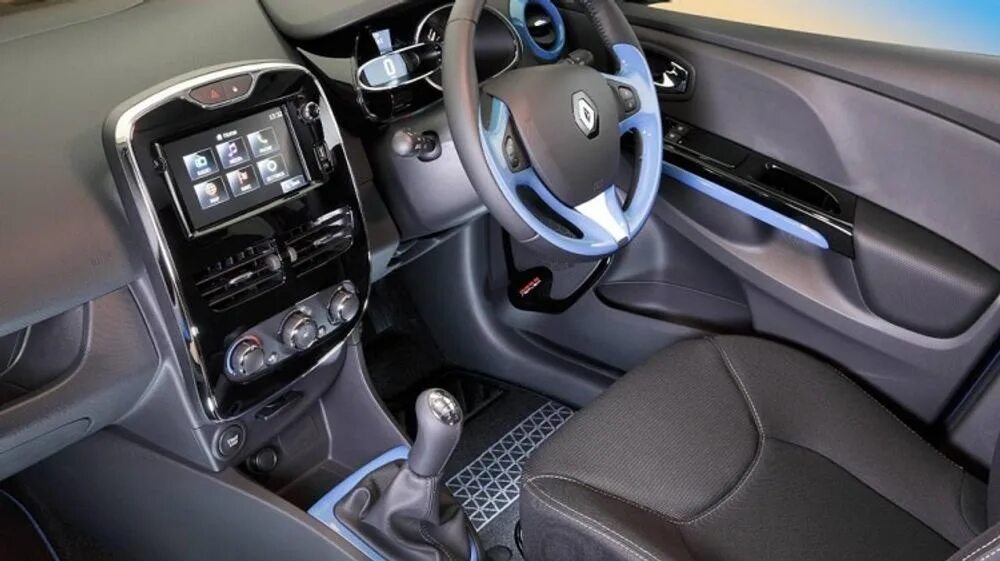 Renault фото салона Renault Clio on sale from $16,790