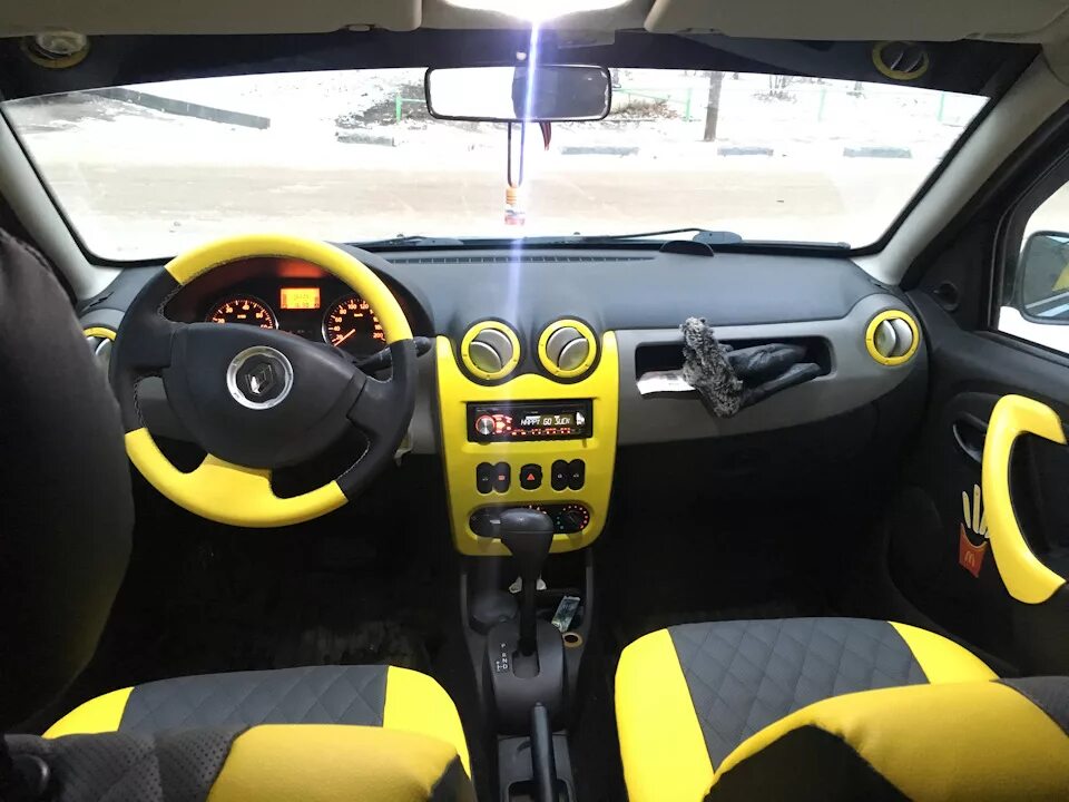 Renault logan 1 тюнинг салона Салон готов - Renault Sandero 1G, 1,6 л, 2011 года тюнинг DRIVE2