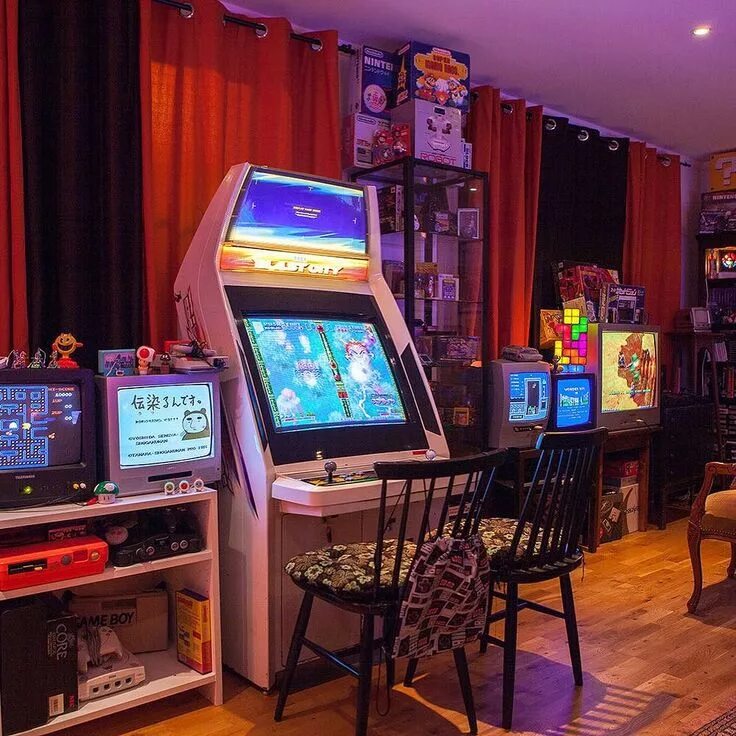 Retro gaming club ленинский просп 86 фото Heidi on Instagram: "I don't think I've shown my latest arcade cabinet, it's a B