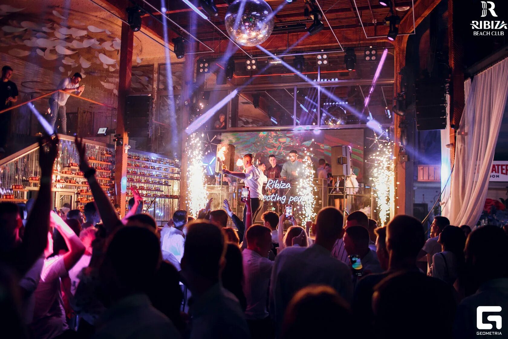 Ribiza киевская ул 190б симферополь фото Ночной клуб в Симферополе Ribiza Club - заказать столик!