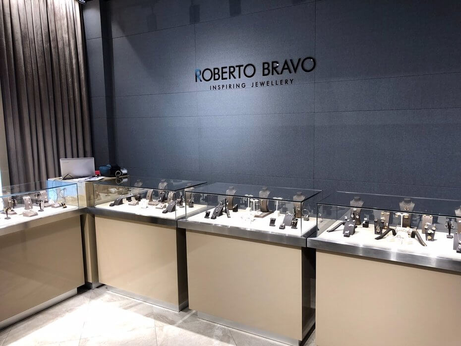Roberto bravo площадь киевского вокзала 2 фото Bravo ростов на дону