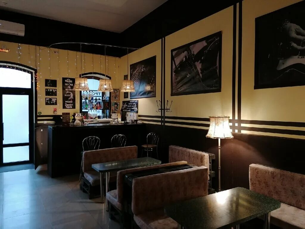 Rock cafe ул чехова 15 пенза фото Troika, bar, pub, Astrakhan, ulitsa Sovetskoy Militsii, 6/15 - Yandex Maps