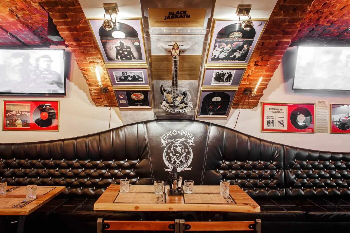 Rock pub невский просп 38 4 фото Бар The Right Place в Шведском переулке (м. Невский проспект): меню и цены, отзы