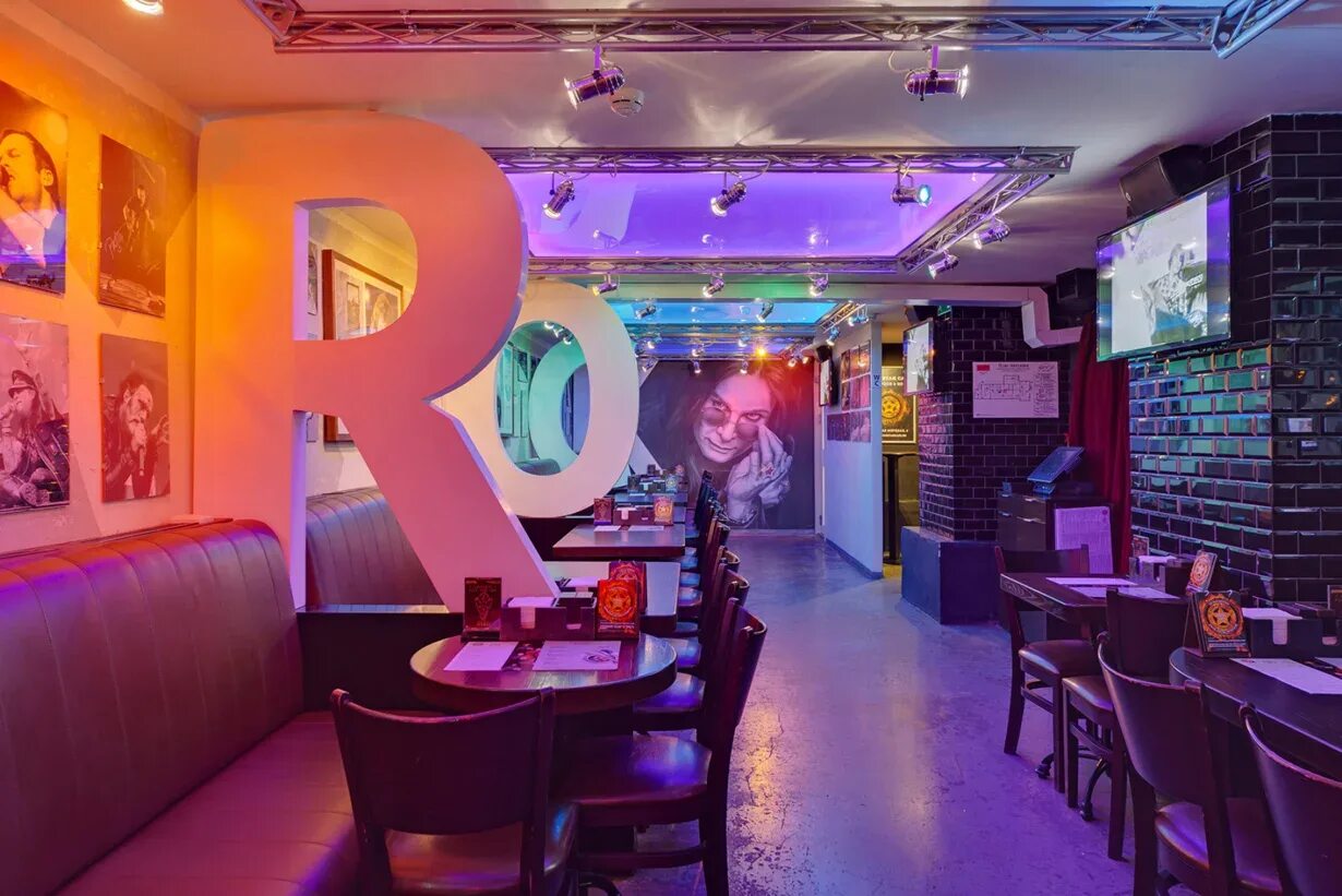 Rock star ул калинина 10 брянск фото Кафе "Rock Star Cafe" / "Рок Стар Кафе", Санкт-Петербург: бронирование, цены, ме