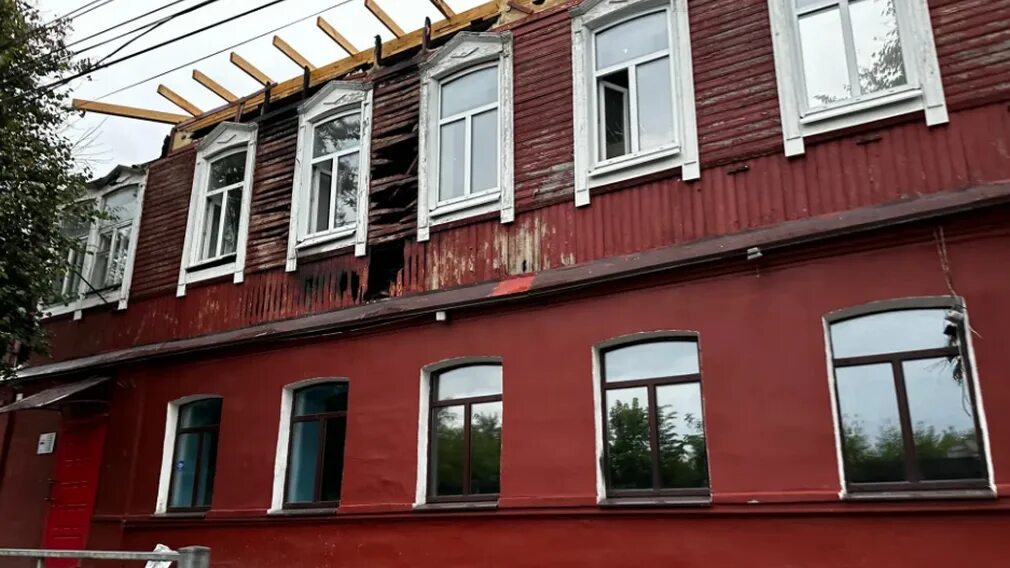Rollings ул фокина 14 брянск фото В Брянске начали восстанавливать сгоревшее здание кафе Rollings