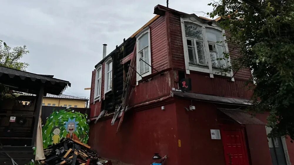 Rollings ул фокина 14 брянск фото В Брянске начали восстанавливать сгоревшее здание кафе Rollings на улице Фокина 