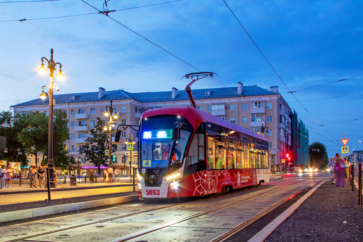 Romantic tram пермь улица ленина фото Пермь, 71-911ЕМ "Львёнок" № 5893 - Фото - Городской электротранспорт