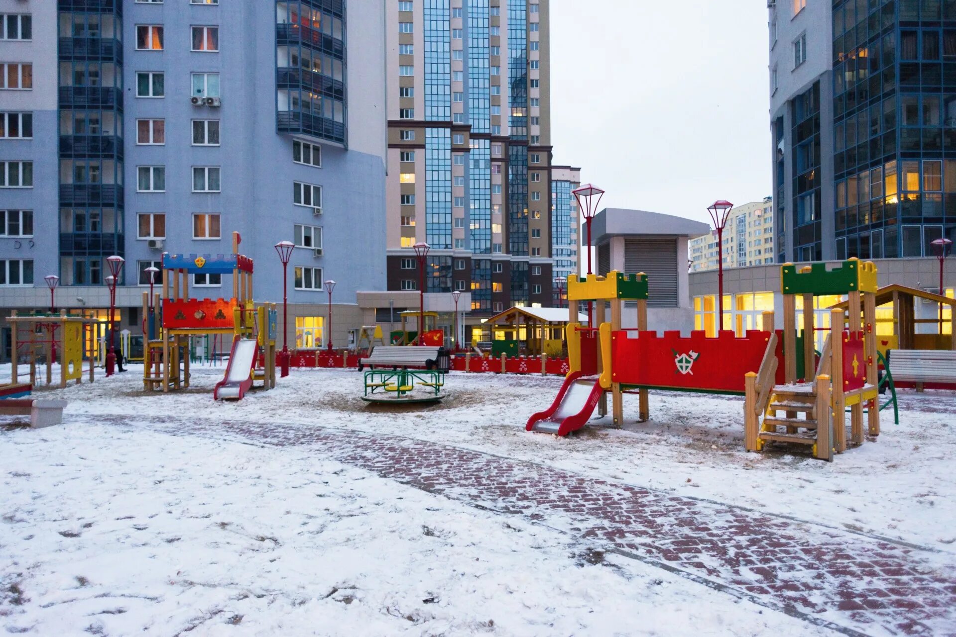 Rosso московская ул 77 екатеринбург фото 2-комнатная квартира, Московская ул. 77, г. Екатеринбург
