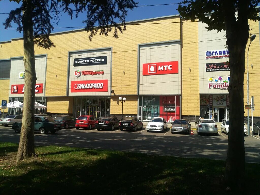 Rostic s красная ул 122 кореновск фото Кореновский, shopping mall, Korenovsk, Krasnaya ulitsa, 122 - Yandex Maps