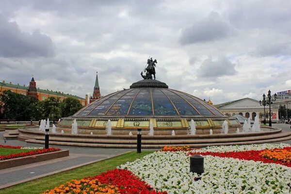 Rostic s москва манежная площадь фото Ответы Mail.ru: Что означают надписи и цифры по окружности купола? Что находится