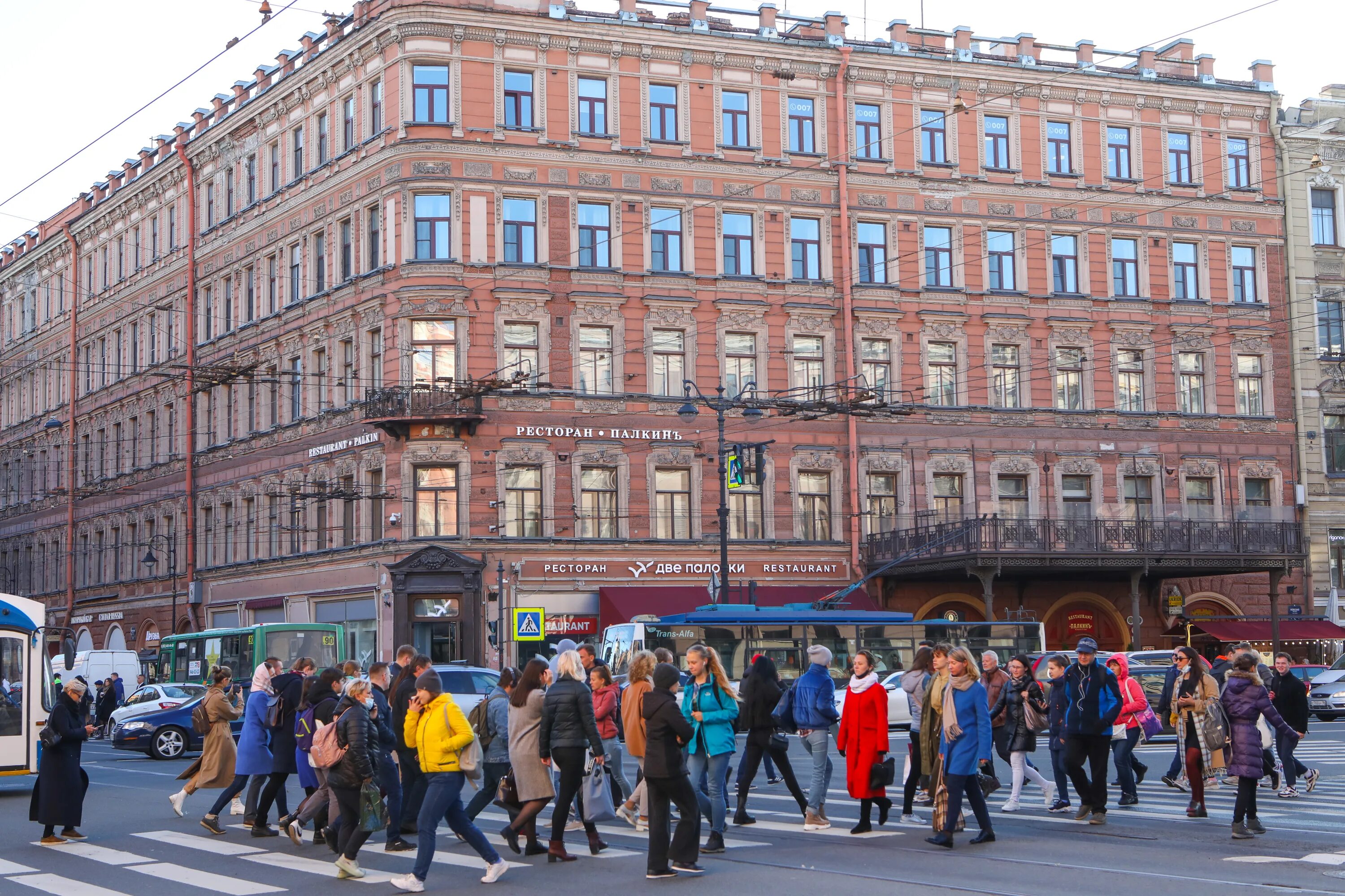 Rostic s невский просп 96 фото "Всё стало безликим": Невский проспект теряет атмосферу эксклюзивности