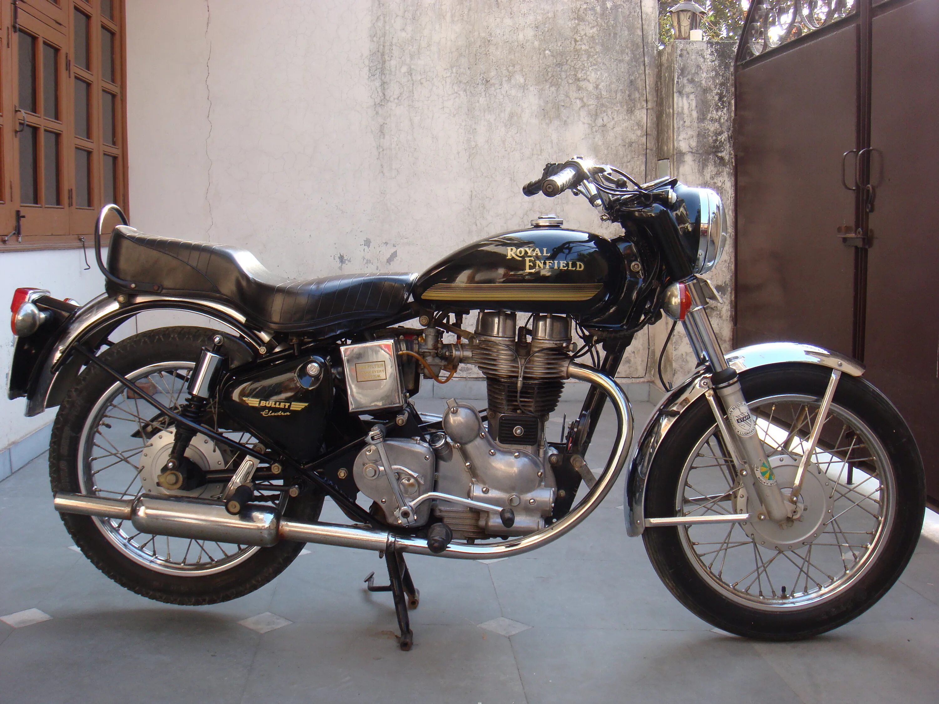 Royal enfield приморский просп 80 фото Royal Enfield Bullet 2003 Electra 350 for sale - Motorcycle and Car Reviews