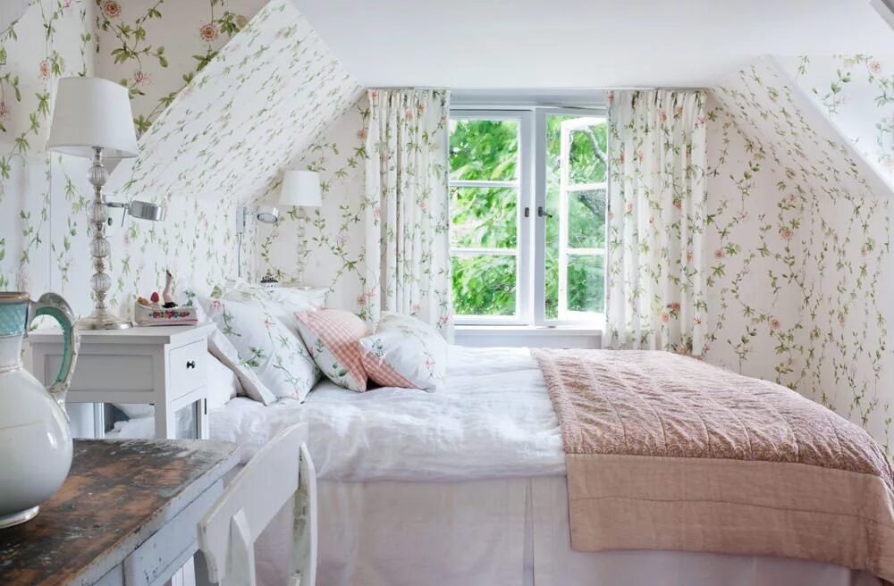 Ruch my cottage обои в интерьере Спальня на мансарде: необычные идеи, дизайн, фото интерьеров Stugsovrum, Inredni