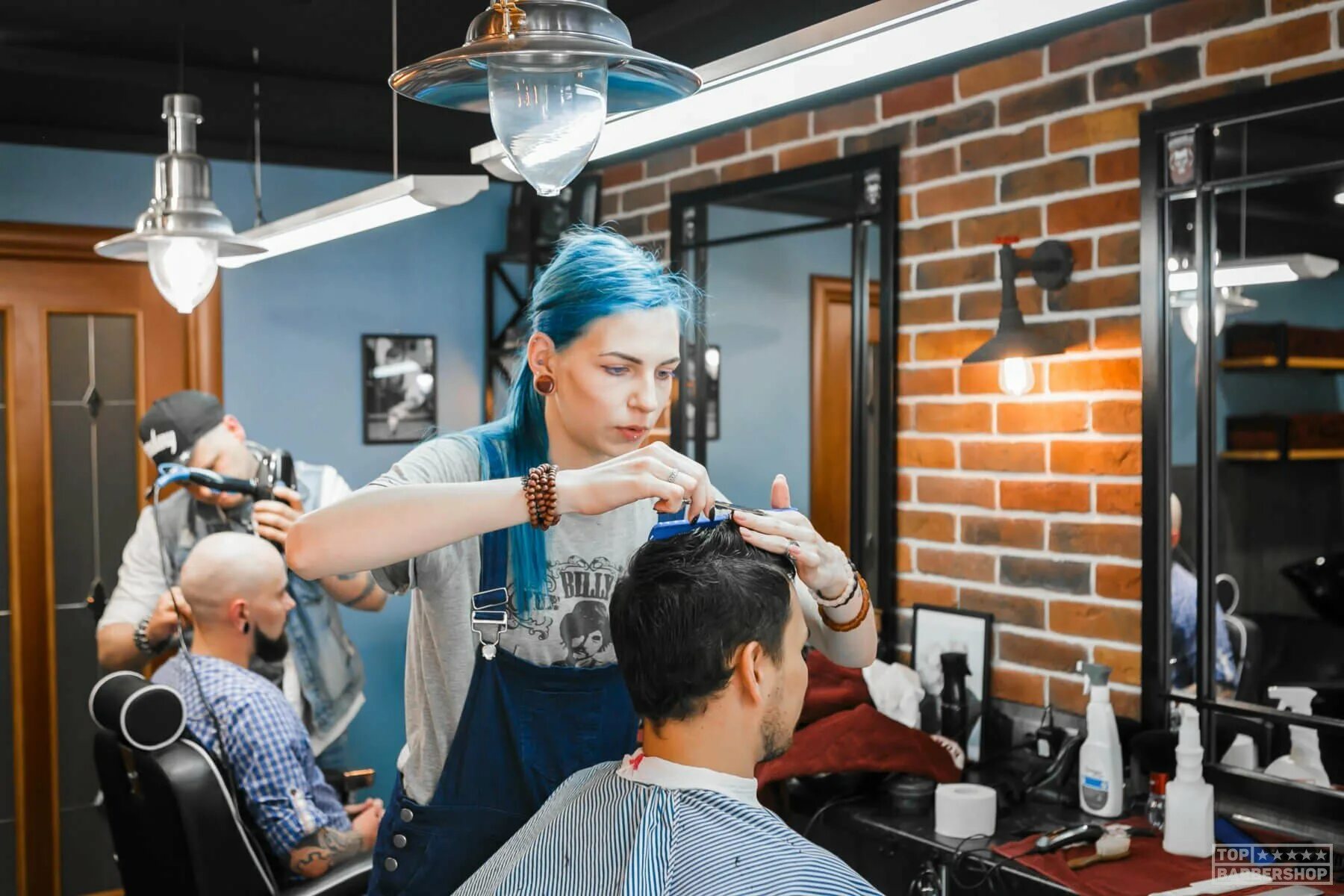 Rudenko hairdresser ул мира 200 фото Барбершоп хост