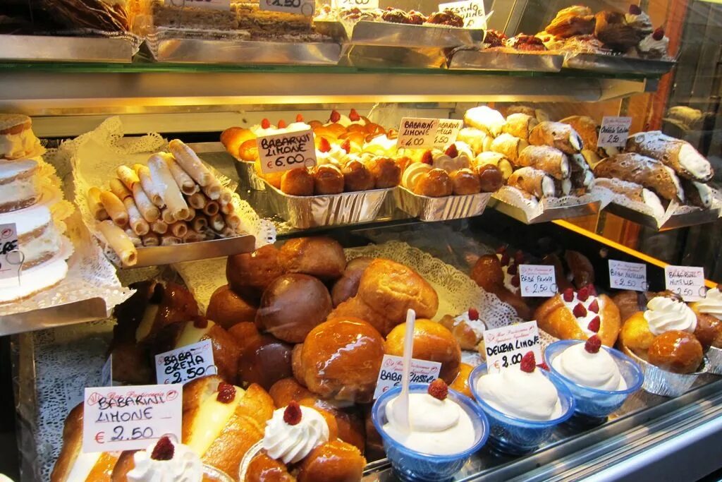 Rum baba пушкинская ул 8 фото Pastry Post-Doc in Italy: Rum Baba - Babà from Naples Rum, Pastry, Food
