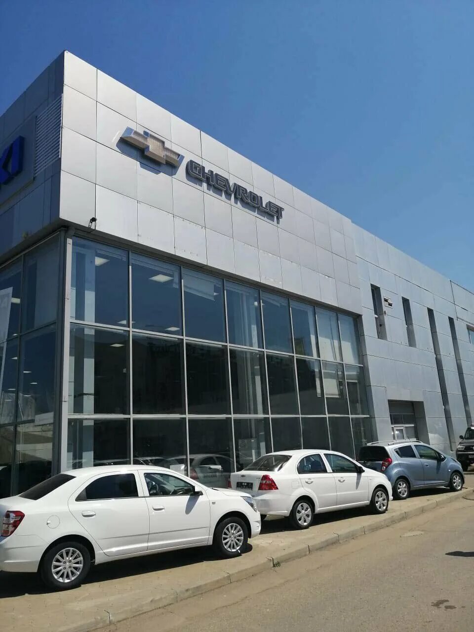 Ruski ул дзержинского 102б фото и видео Photo: Chevrolet Yug-Avto, car dealership, Россия, Краснодар, улица Дзержинского