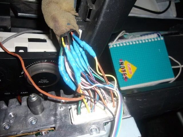 Rz mzd05 подключение к мазда 3 бк установка экрана рест на дорест ))) - Mazda 3 (1G) BK, 2 л, 2004 года автозвук D