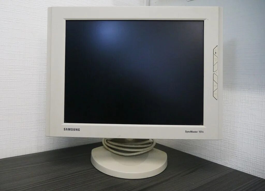 Samsung 15 фото Товары Б/У, с разбора :: Мониторы LCD б/у :: Монитор 15" Samsung SyncMaster 151S