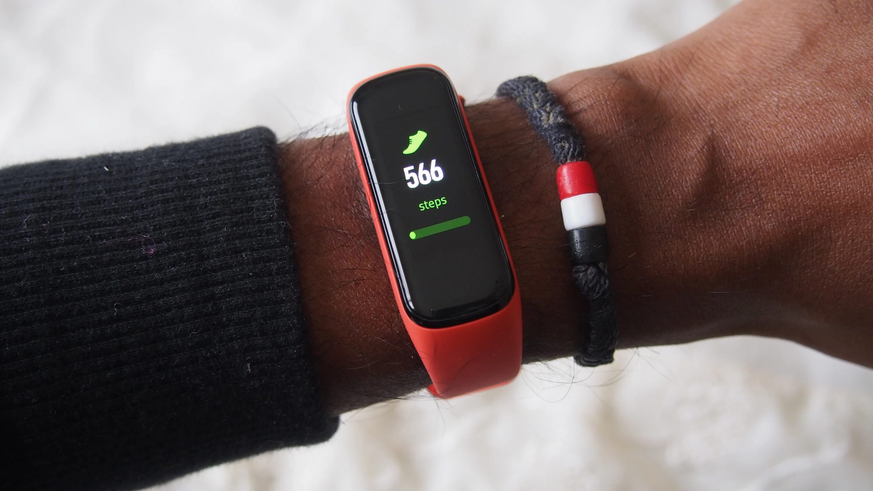 Samsung fit 3 подключение к айфону Samsung r390 galaxy fit 3
