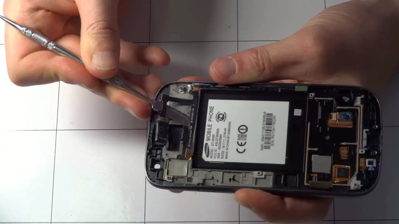 Samsung ремонт своими руками Замена сенсорных кнопок на мобильном телефоне Samsung Galaxy S3 GT I9300. с фото