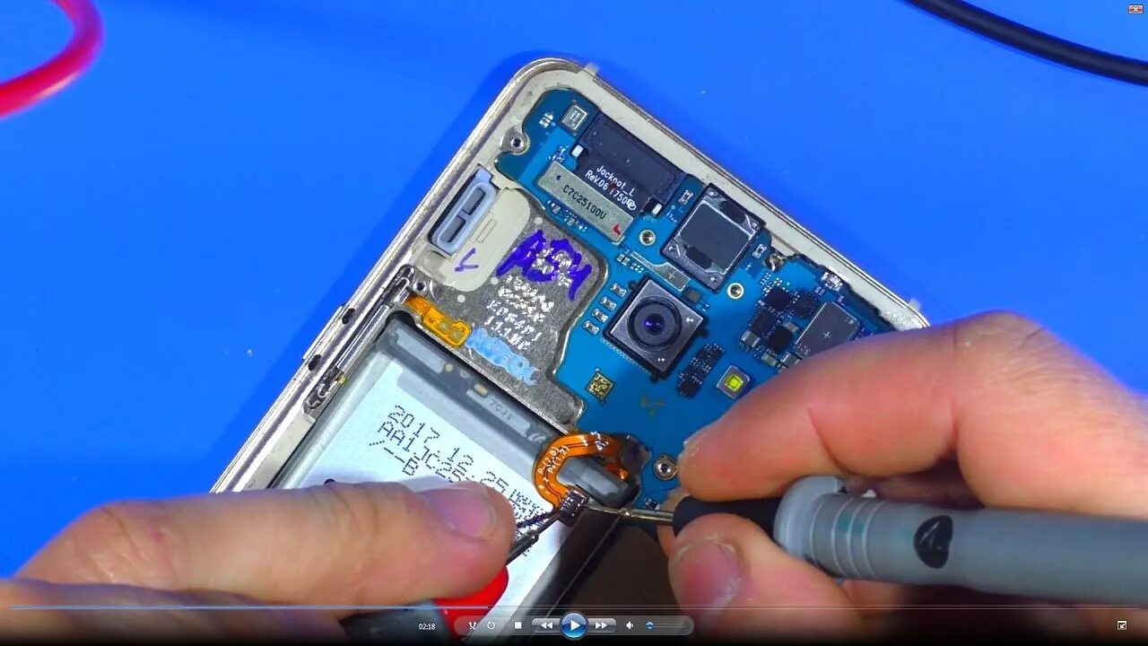 Samsung ремонт своими руками САМЫЙ БЫСТРЫЙ РЕМОНТ SAMSUNG A530 НЕ ВКЛЮЧАЕТСЯ НЕ ЗАРЯЖАЕТСЯ - YouTube