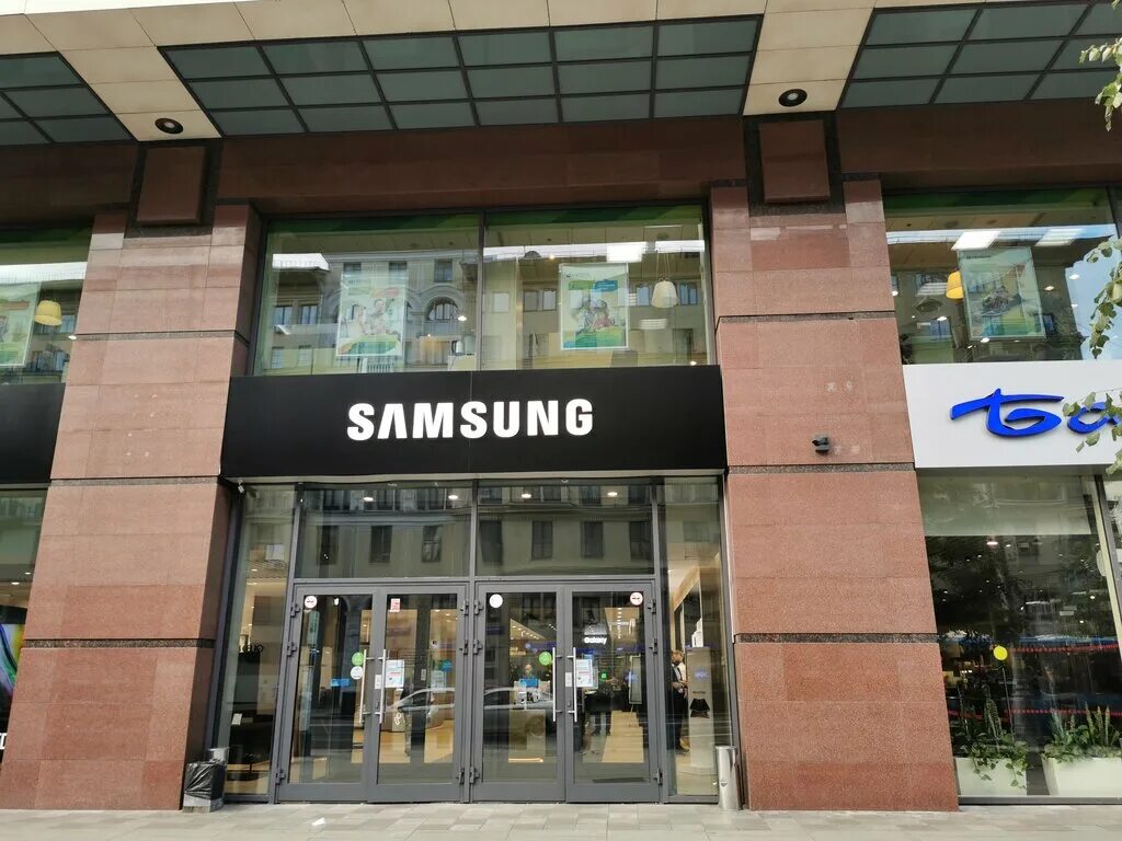 Samsung тверская ул 22 фото Фирменный магазин Samsung, магазин электроники, Россия, Москва, Тверская ул., 22
