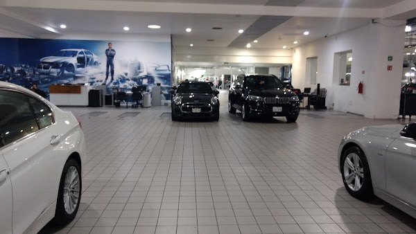 San motors ш космонавтов 393д фото BMW Imagen Motors San Angel, + 52 55 9150 4100, Av de los Insurgentes Sur 2358, 
