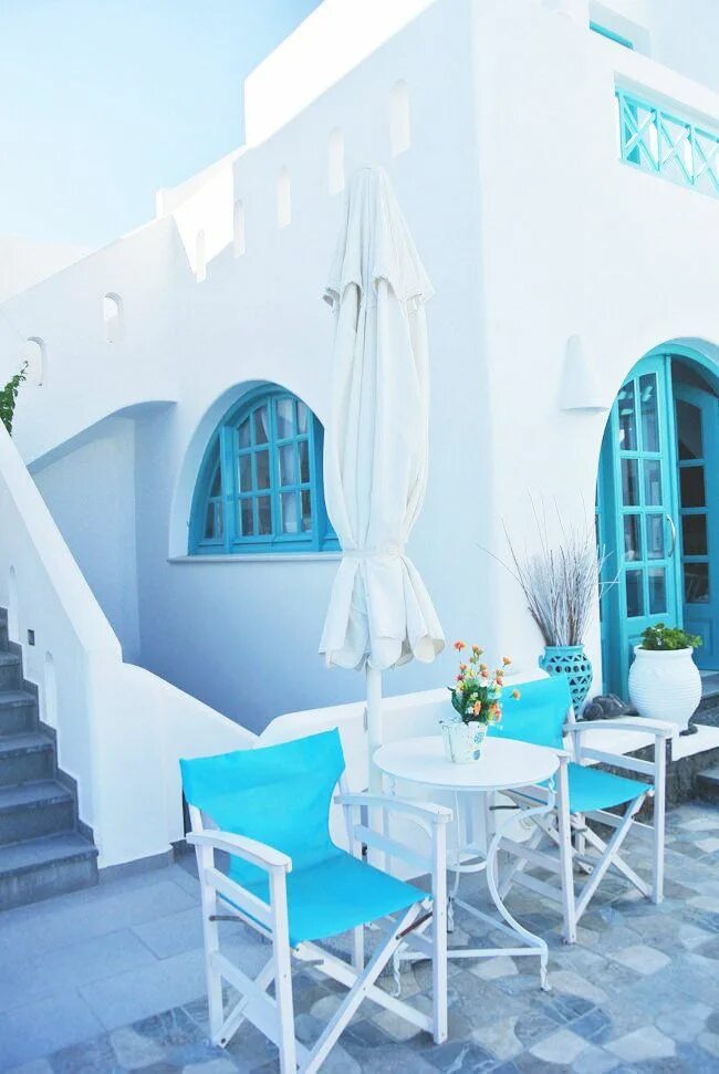 Santorini ленинский просп 42б фото When it came to going away this year, a Greek island was at the top of my list h