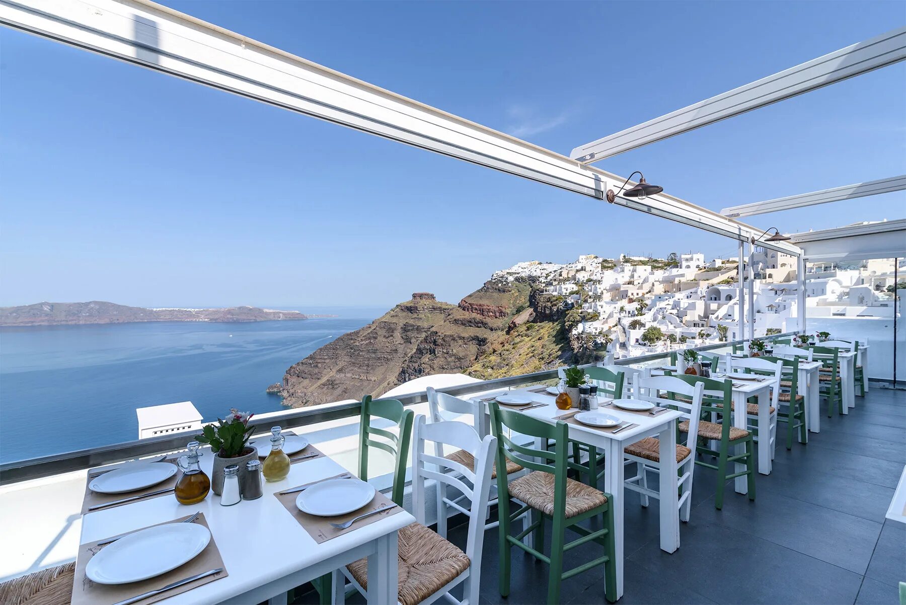 Santorini ленинский просп 42б фото To Briki - Traditional Restaurant Cafe Santorini To Briki Traditional Restaurant