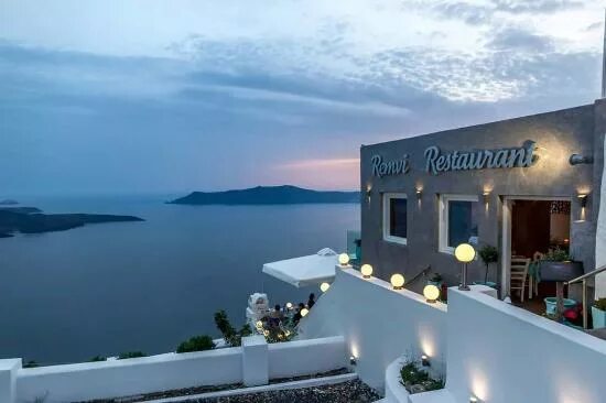 Santorini ленинский просп 42б фото Remvi Restaurant - Picture of Remvi Restaurant, Santorini - Tripadvisor