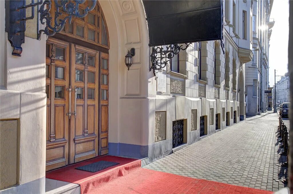 Sarkissian ул пречистенка 30 2 москва фото Больше не работает: Saffari Estate, элитная недвижимость, Москва, улица Пречисте