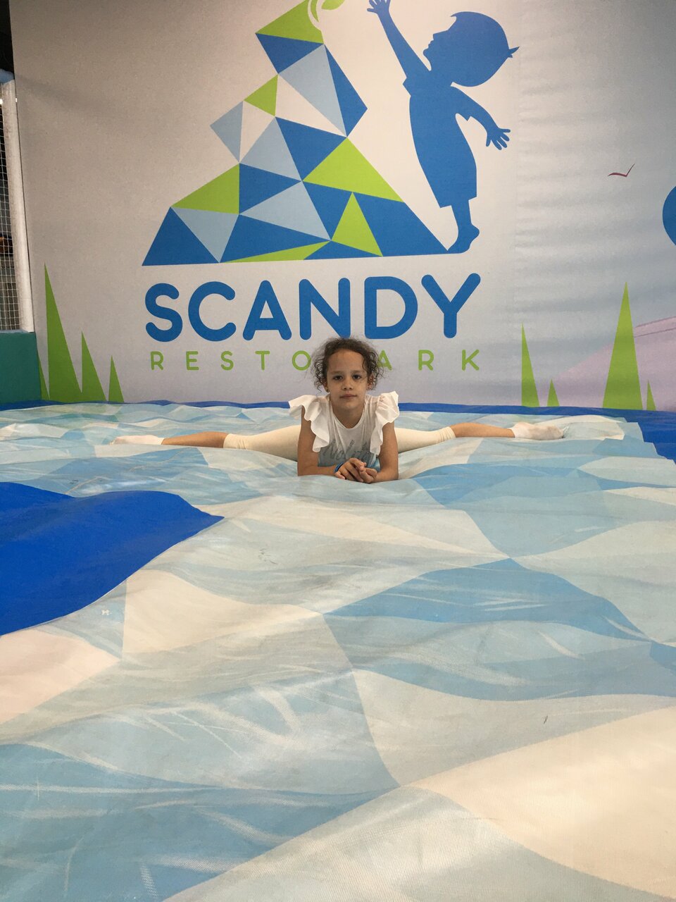 Scandy restopark ул сергеева 3 5 фото Foto: Scandy Restopark, ko'ngilochar markaz, Irkutsk, ulitsa Sergeyeva, 3/5 - Ya