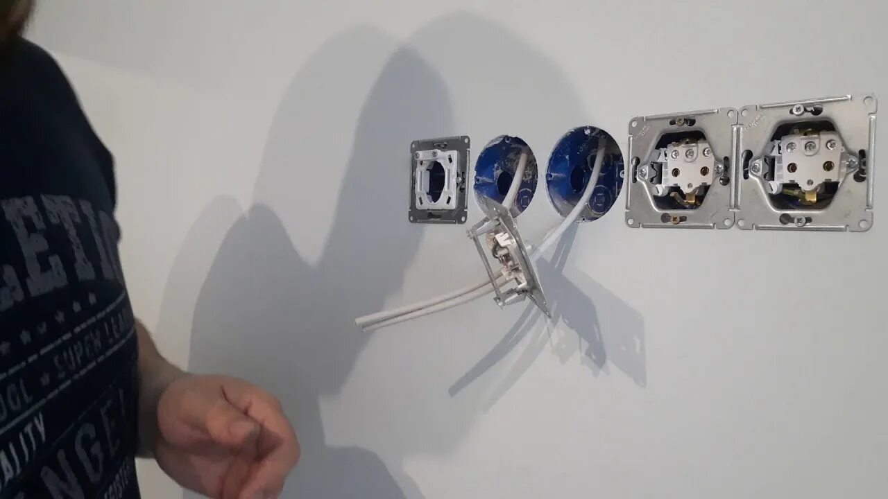 Schneider atlas розетки подключение Как подключить тв розетку шнайдер. - YouTube