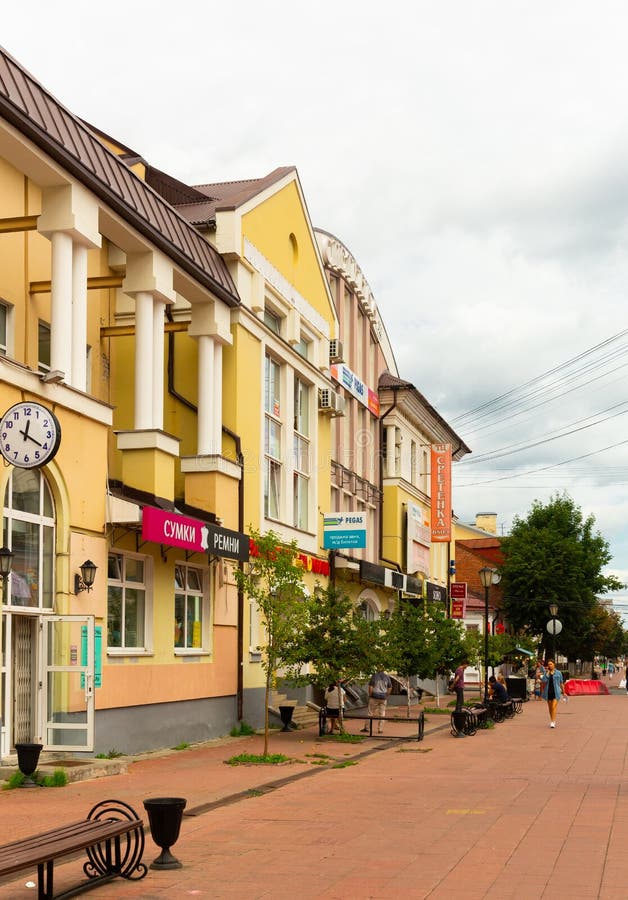 Seasons трехсвятская ул 17 тверь фото Tver, Russia - August 19, 2021: Pedestrian Street Trekhsvyatskaya in Center of C