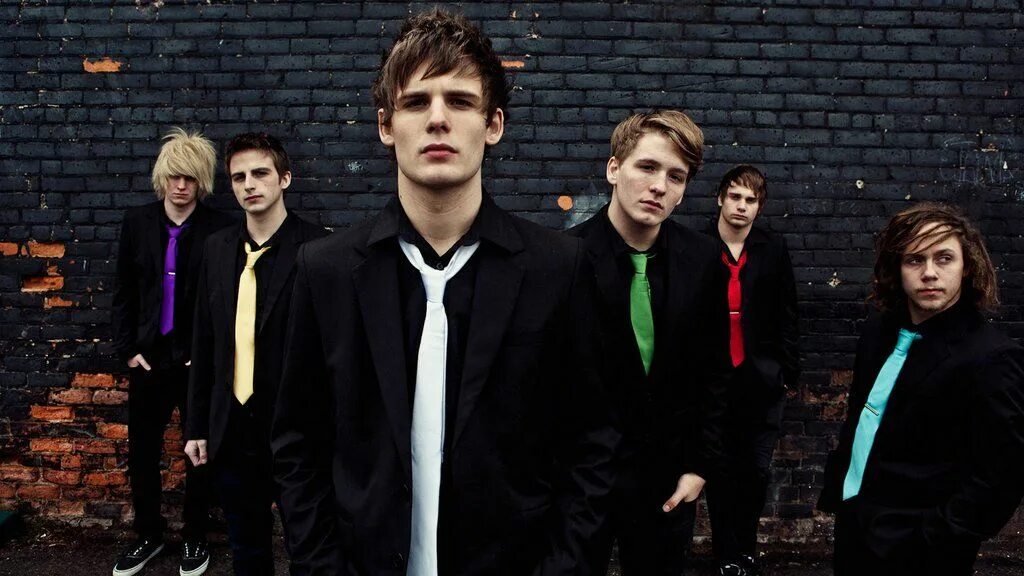 See stars 50 фото планет I-see-stars-52759c440b849 I see stars, Screamo bands, Singer