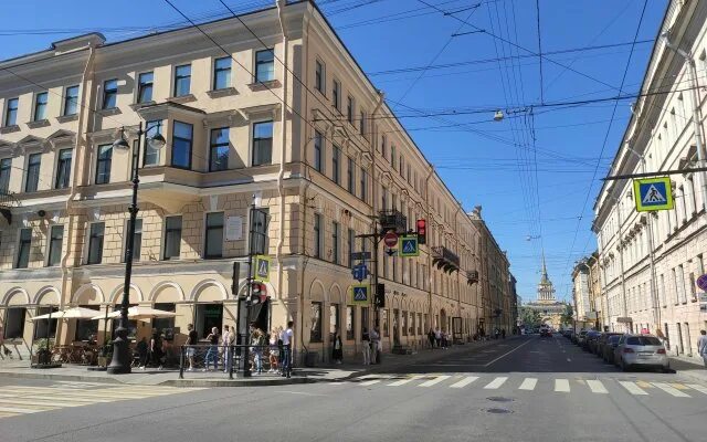Selfie большая морская ул 5 фото History Guest House