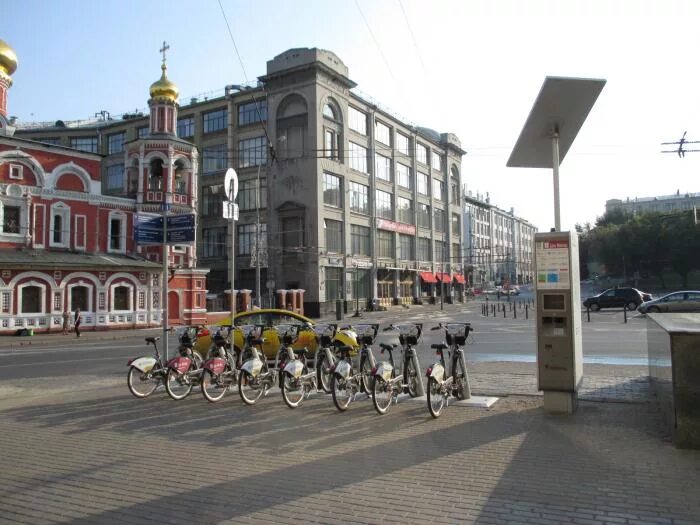 Semenov black славянская площадь 2 фото Slavyanskaya Square - Moscow