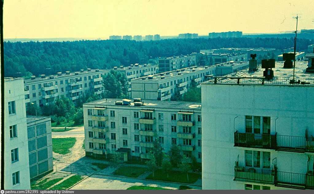 Seven 4к 7 й микрорайон фото Вид в 1-ом микрорайоне - Retro photos