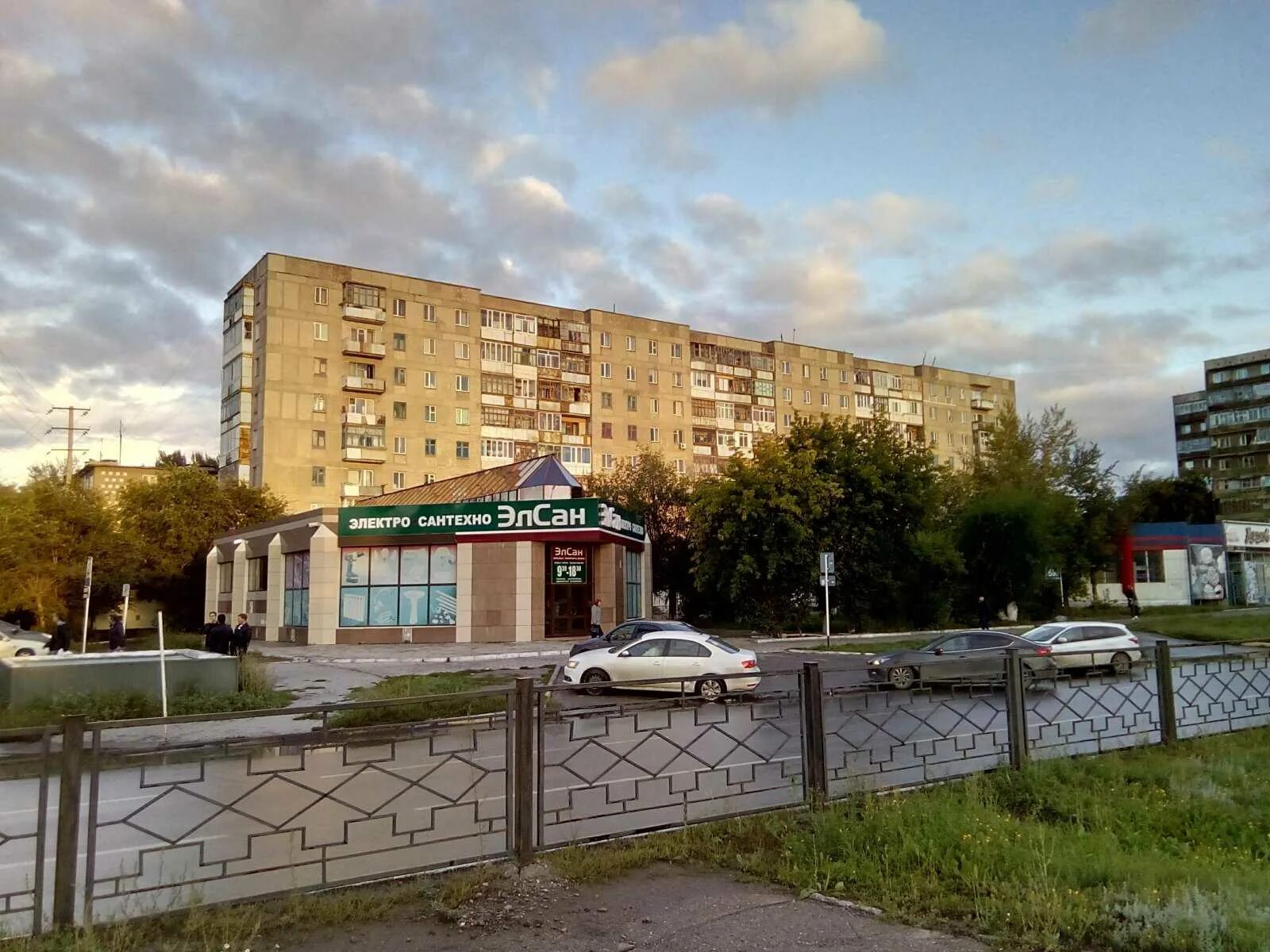 Seven 4к 7 й микрорайон фото Парикмахерская "Эконом" по адресу 7-й микрорайон, 2 в Карагандинская область - т