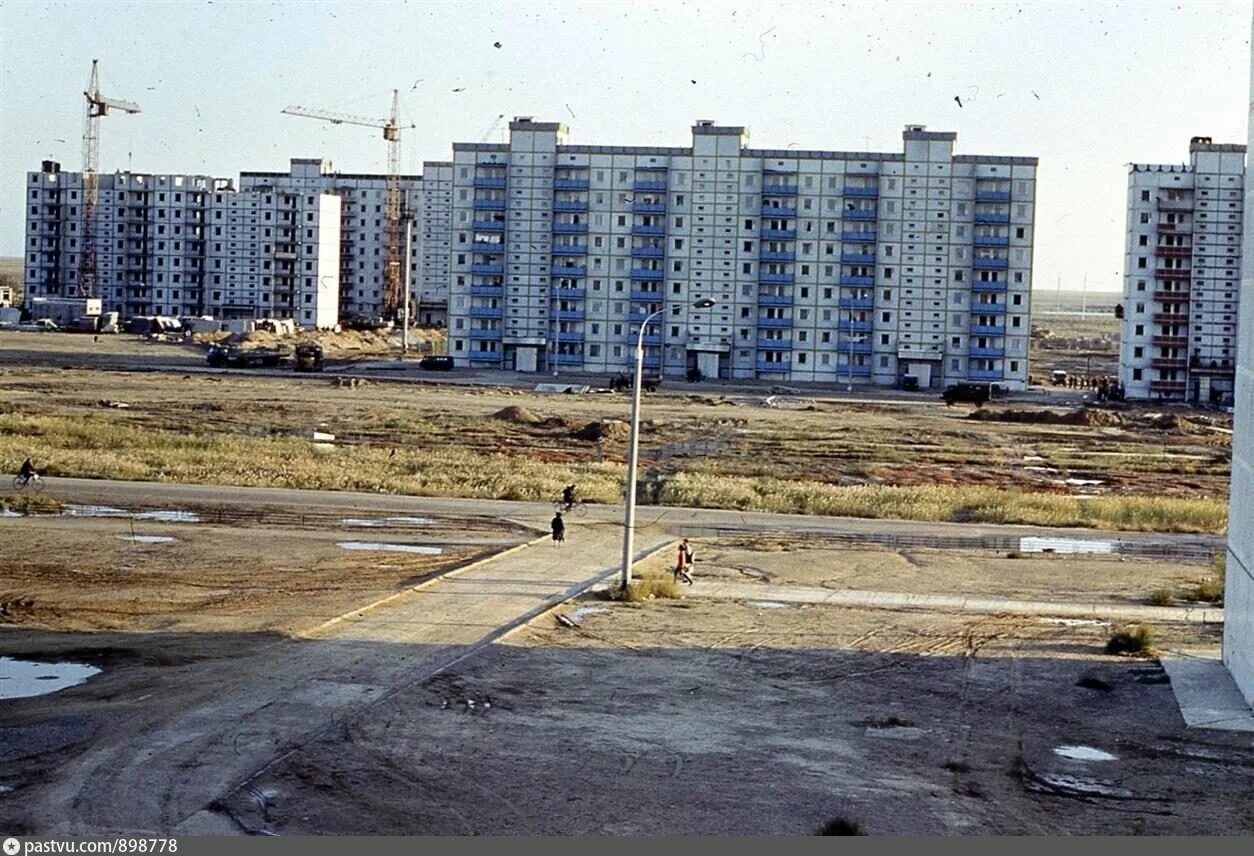 Seven 4к 7 й микрорайон фото Ленинск (Байконур), строительство 7-го микрорайона - Retro photos
