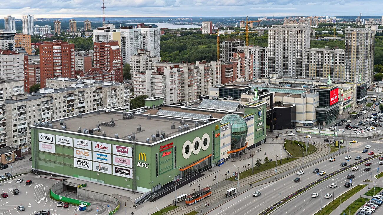 Seven ул революции 13 фото Из пермского ТРК "Семья" эвакуировано 500 человек "Новый компаньон"
