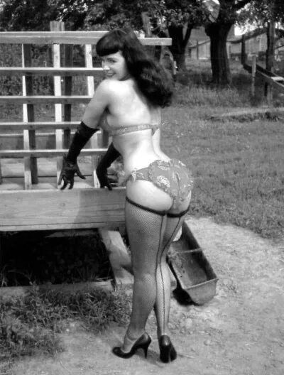 Sex ч б ретро фото бесплатно Bettie Page #vintage #retro #pinup #винтаж #ретро #пинап #BW #BlackWhite #ЧерноБ