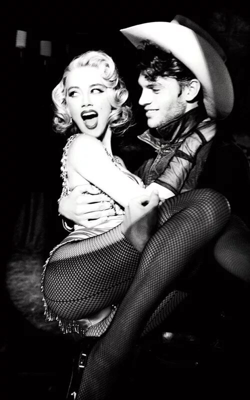 Sex ч б ретро фото бесплатно Amber Heard and Silviu Tolu Ellen von Unwerth Guess Fall 2011 - Anne of Carversv