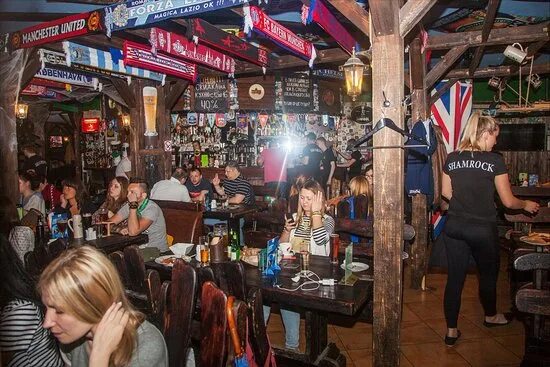 Shamrock просп космонавтов 27б королев фото Вечером сложно без брони стола - Picture of Irish Pub Shamrock, Korolev - Tripad