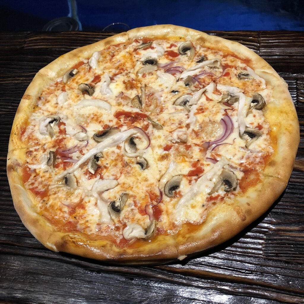 Shanti bistro пер химиков 4 фото Пицца с курицей и грибами - Ni Hua Hua - Кальян-бар